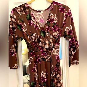 Tie-maxi dress (bump friendly)
